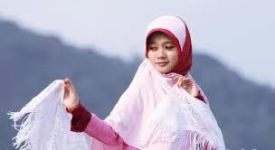 WANITA RACUN DUNIA ATAU MADU DUNIA