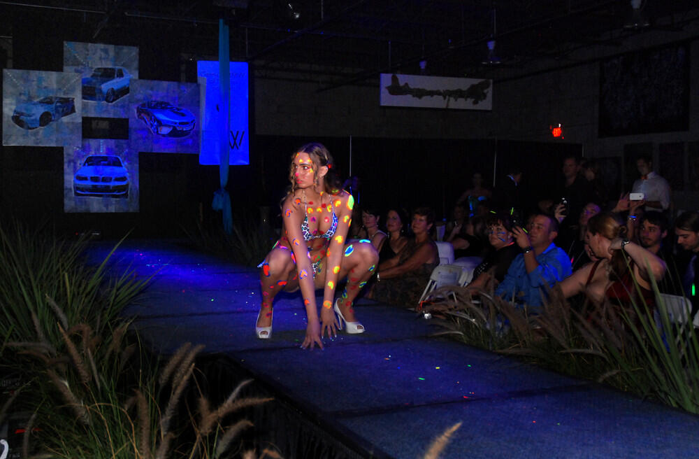 Fashion opo maneh iki ??? fashion lain dari yang lain!