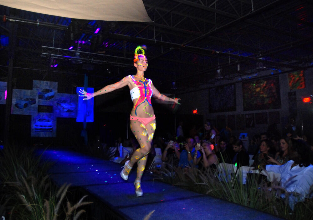 Fashion opo maneh iki ??? fashion lain dari yang lain!