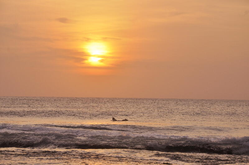 Sudahkah Anda Kunjungi Pantai Ujunggenteng???