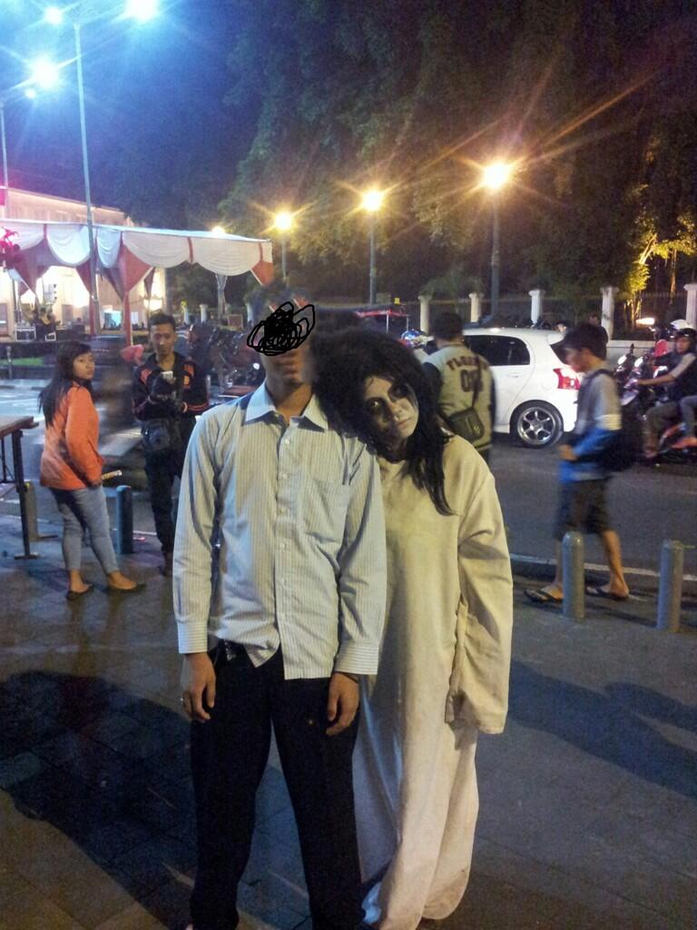 tolong saya mau di cekek dan dibunuh sama kuntilanak