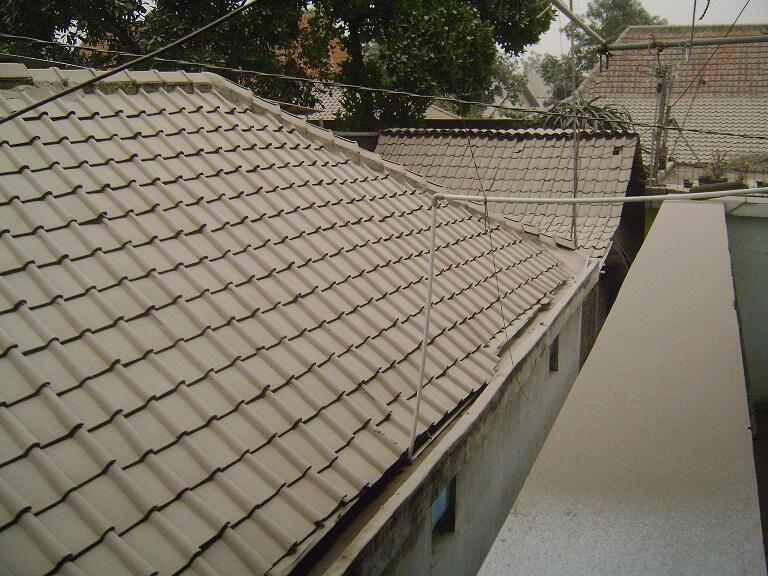 Share Yuk.. Hujan Abu di Tempat Agan2