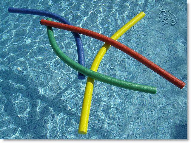 WaTeR NoOdLe FLEXIBLE FoAm flotador For SwimMinG ; PeLaMpUnG BERENANG BuSa ORIGINAL