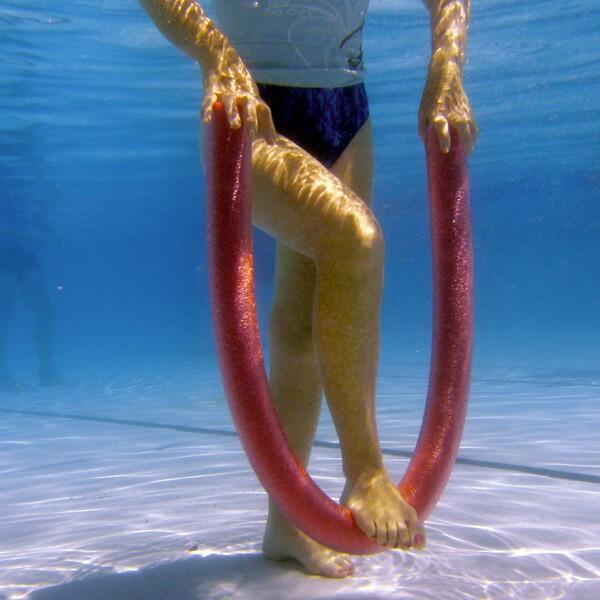 WaTeR NoOdLe FLEXIBLE FoAm flotador For SwimMinG ; PeLaMpUnG BERENANG BuSa ORIGINAL