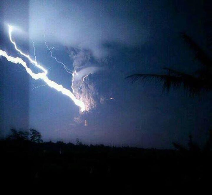 Kumpulan Foto Pasca Letusan Gunung Kelud (dokumentasi temen-temen FB ane gan)