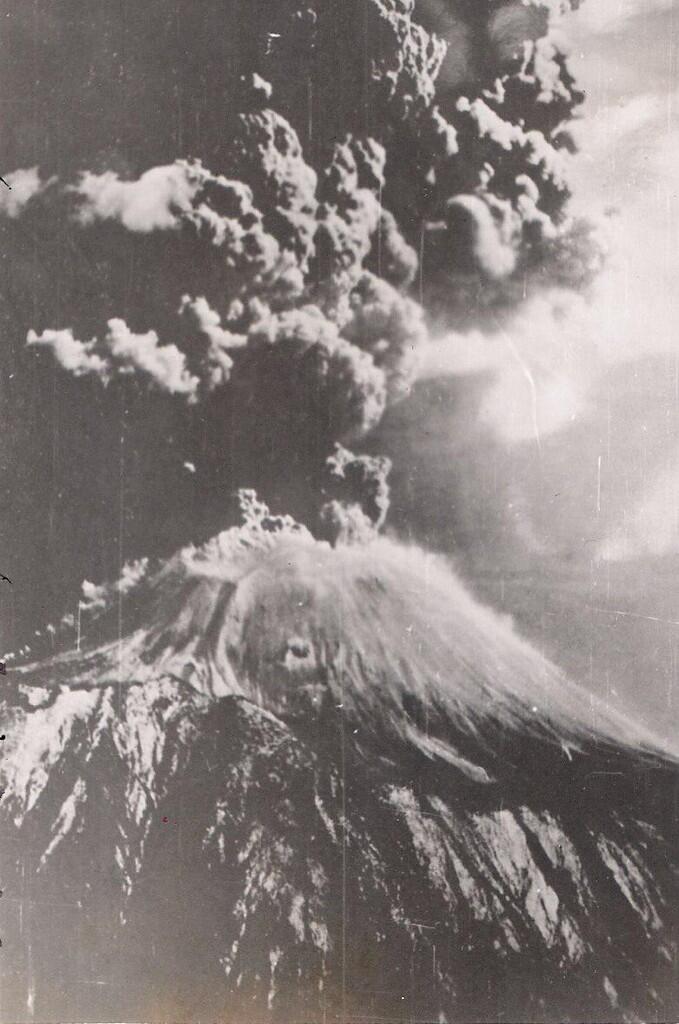 Selain &quot;GN KELUD&quot; ternyata sudah banyak letusan gunung yang menghebohkan dunia