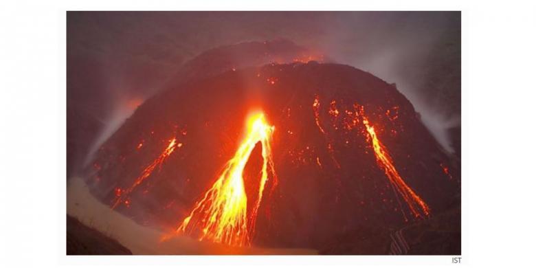 Gunung Kelud Meletus Lagi