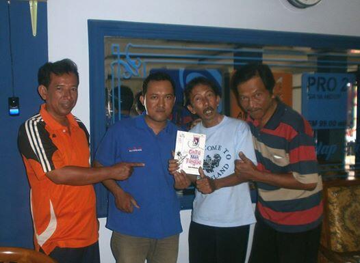 Novel Cinta Naik Tangga Karya Indra Defandra