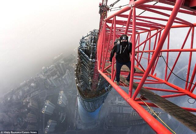 Nekat!!! Skywalker in China....masuk gan kalo berani seperti ini