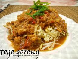 Macam-Macam Makanan Indonesia yang di campuri bumbu kacang