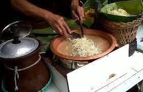 Macam-Macam Makanan Indonesia yang di campuri bumbu kacang