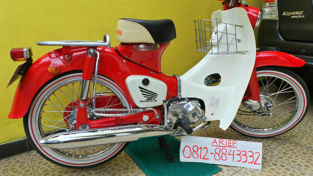 Terjual HONDA C102 I UNYIL I C50 I C70 I S90 IPISPOT MERAH 1959