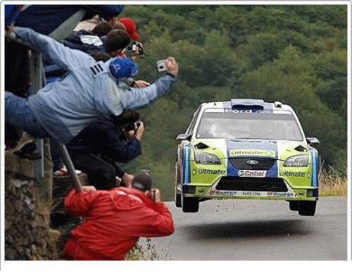 Aksi kocak Fotografer berburu gambar