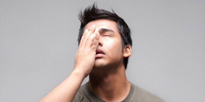 7 Sikap pria yang sering disalahartikan oleh wanita, Setuju?