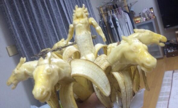 Patung Dari Buah Pisang