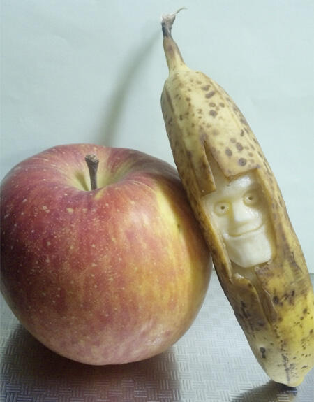 Patung Dari Buah Pisang