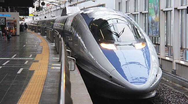 Indonesia Belum Siap Punya Kereta Sekelas &quot;Shinkansen&quot; (Menurut Ane)