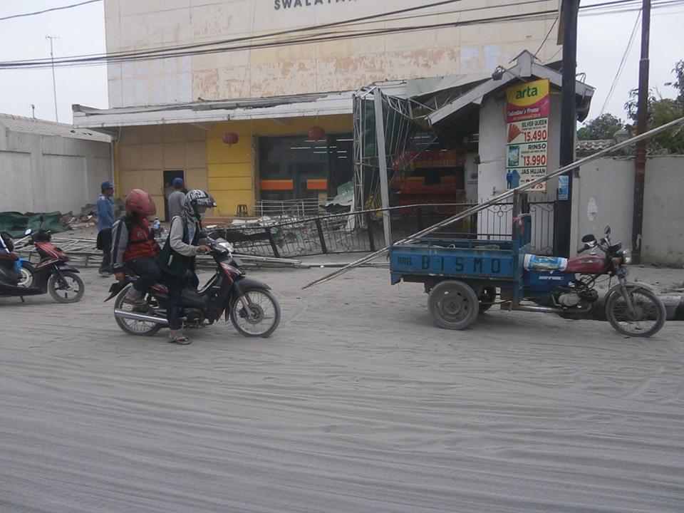 &#91;PIC&#93; Keadaan Kota Kediri Pasca Letusan Gunung Kelud (H+1)