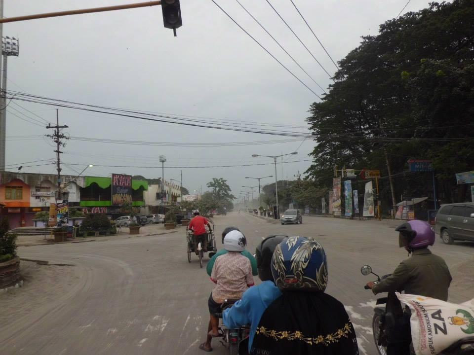 &#91;PIC&#93; Keadaan Kota Kediri Pasca Letusan Gunung Kelud (H+1)