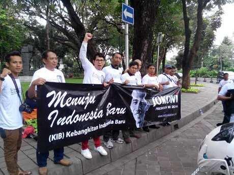 &#91;Berita gak penting&#93; Dtg dr 26 Provinsi, Massa Pendukung Jokowi Nyapres 