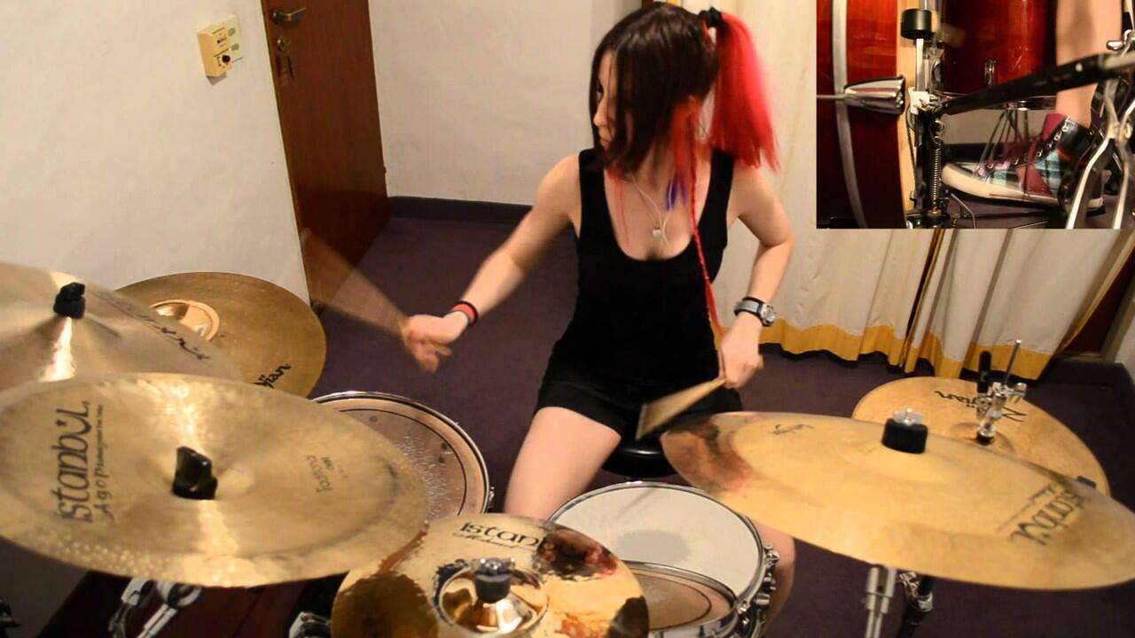 &#91;PICT&#93; The Best Female Drummer &#91;BB Dikit&#93;