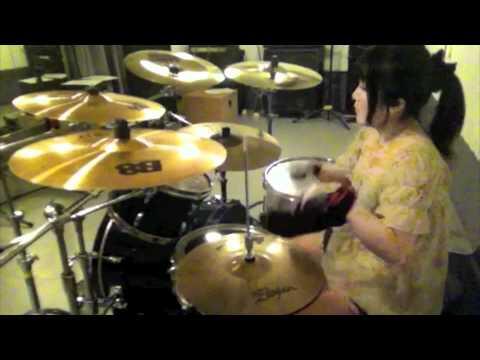 &#91;PICT&#93; The Best Female Drummer &#91;BB Dikit&#93;