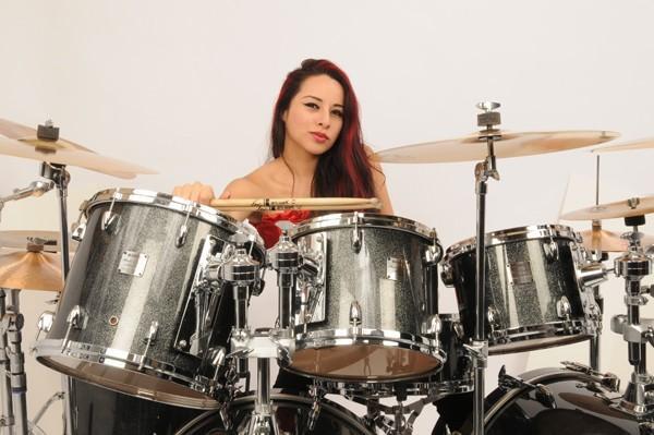 &#91;PICT&#93; The Best Female Drummer &#91;BB Dikit&#93;