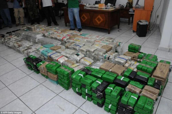 Pengen tau isi rumah mafia drugs Mexico??