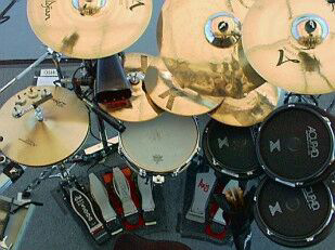 Kisah Inspiratif Rick Allen Drummer 'Def Leppard'