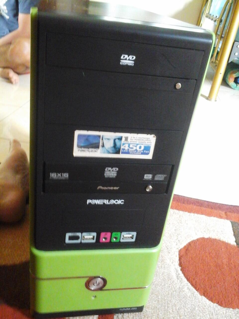 PC + Monitor Samsung E1920