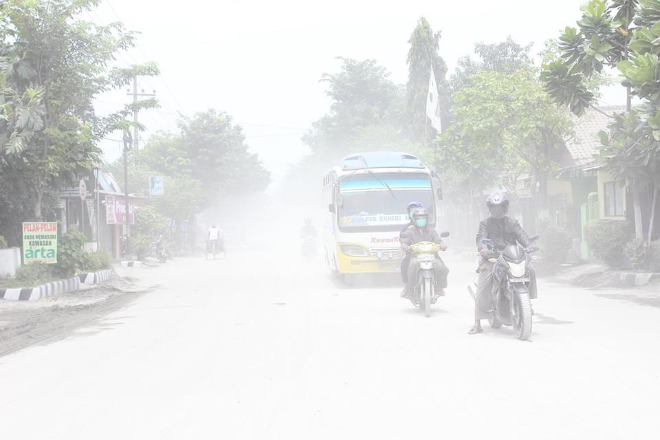 &#91;PIC&#93; Keadaan Kota Kediri Pasca Letusan Gunung Kelud (H+1)