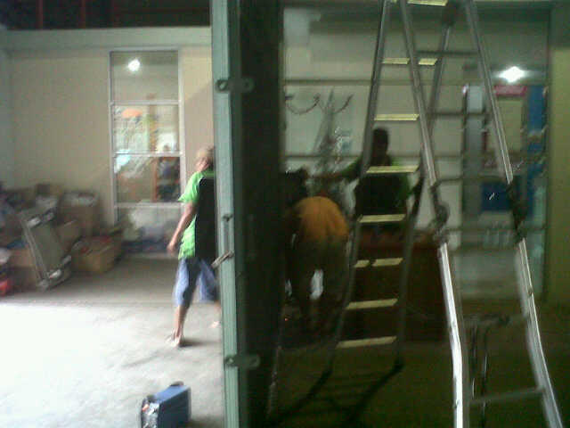 jasa pasang rooling dorr & etalase bandung