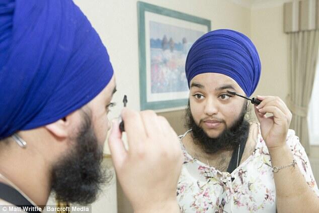 harnaam kaur (cewek berjenggot)
