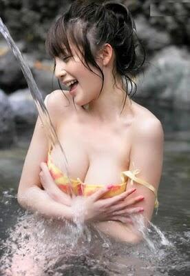 Tips dan Trick Ngintip Cewek Sedang Mandi Di Satu Kost (18++)