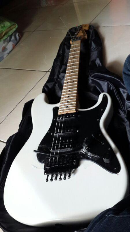 Gitar Radix Ges (Eet Sjahranie signature) like new.. muuuyyyuuussss