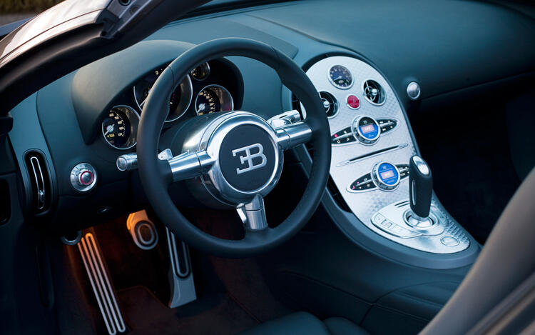 AMAZING gan, James mampu mengendarai mobil Bugatti Super Sport Speed 417,6 km/jam