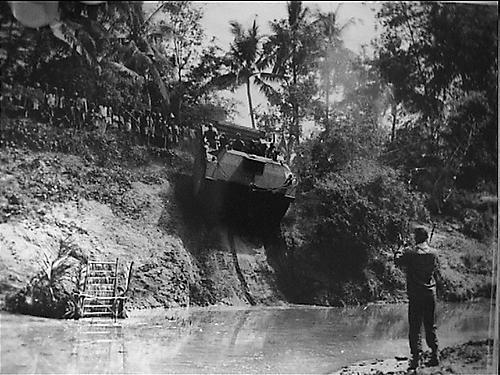 Foto-foto langka agresif militer Belanda dan 10 November Di Surabaya