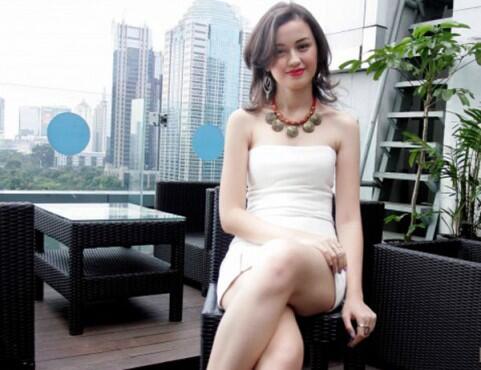 Artis Cewek Indonesia yg menurut ane sexy, hot, kece 