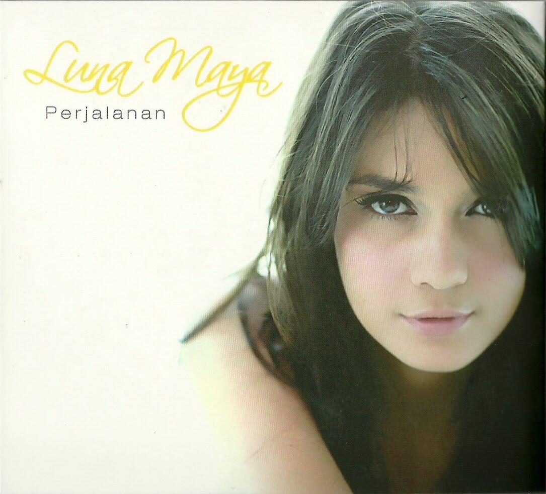 Artis Cewek Indonesia yg menurut ane sexy, hot, kece 