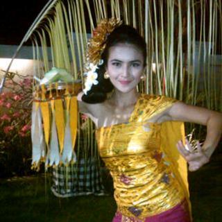 Artis Cewek Indonesia yg menurut ane sexy, hot, kece 