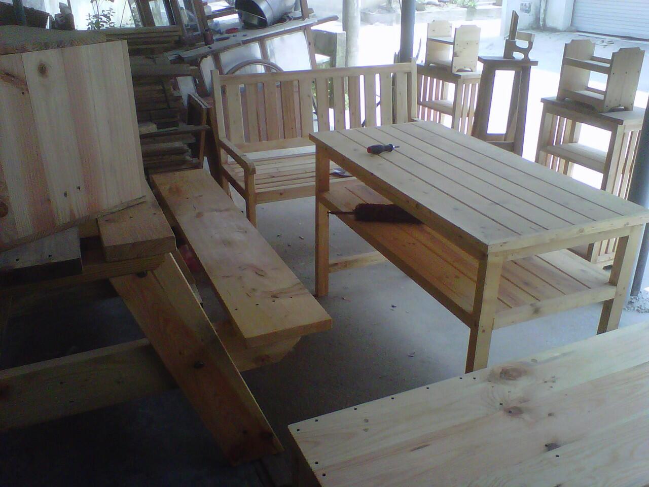 Terjual Custom  Furniture  kayu Pallet jati belanda pinewood 