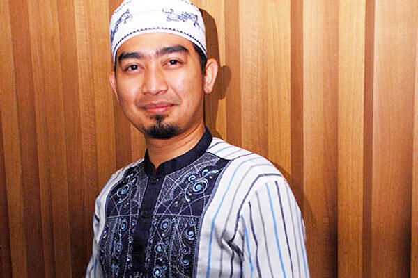 4 Ustad Yang Pernah Membuat Kontroversi Di Indonesia