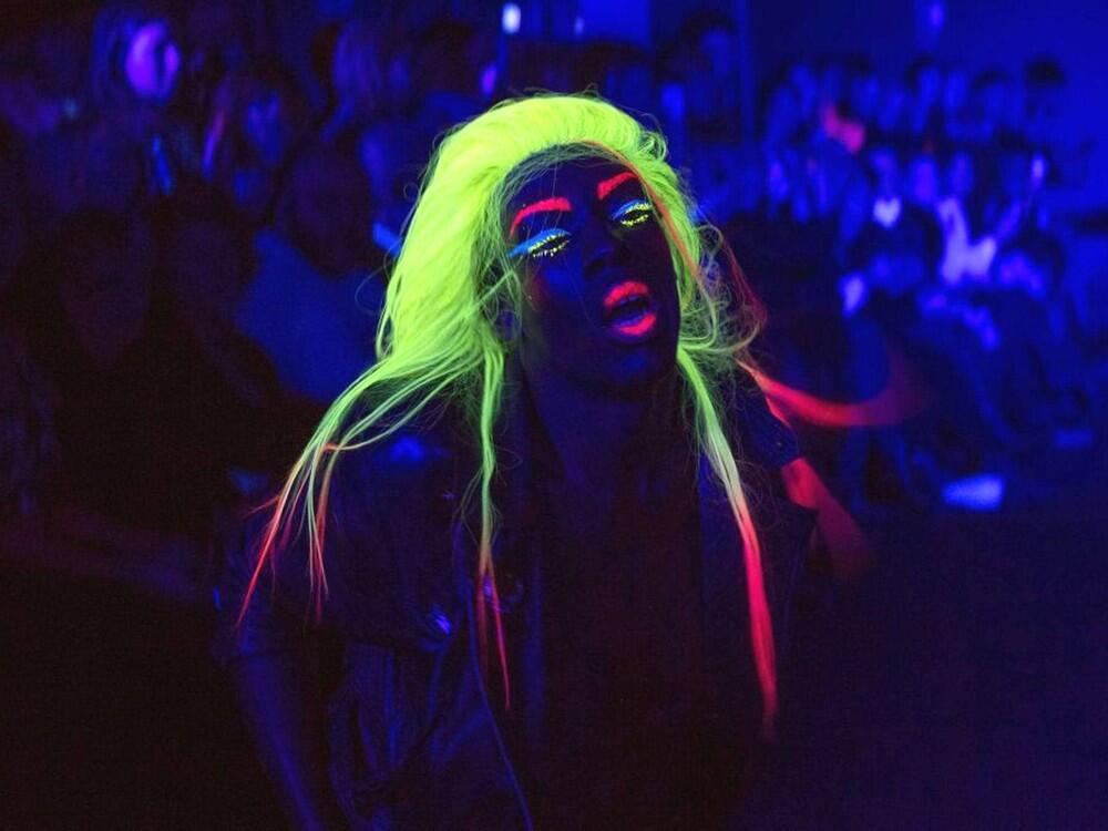 Ini baru Fashion, lain dari yang lain ! ( Nyeni banget gan )