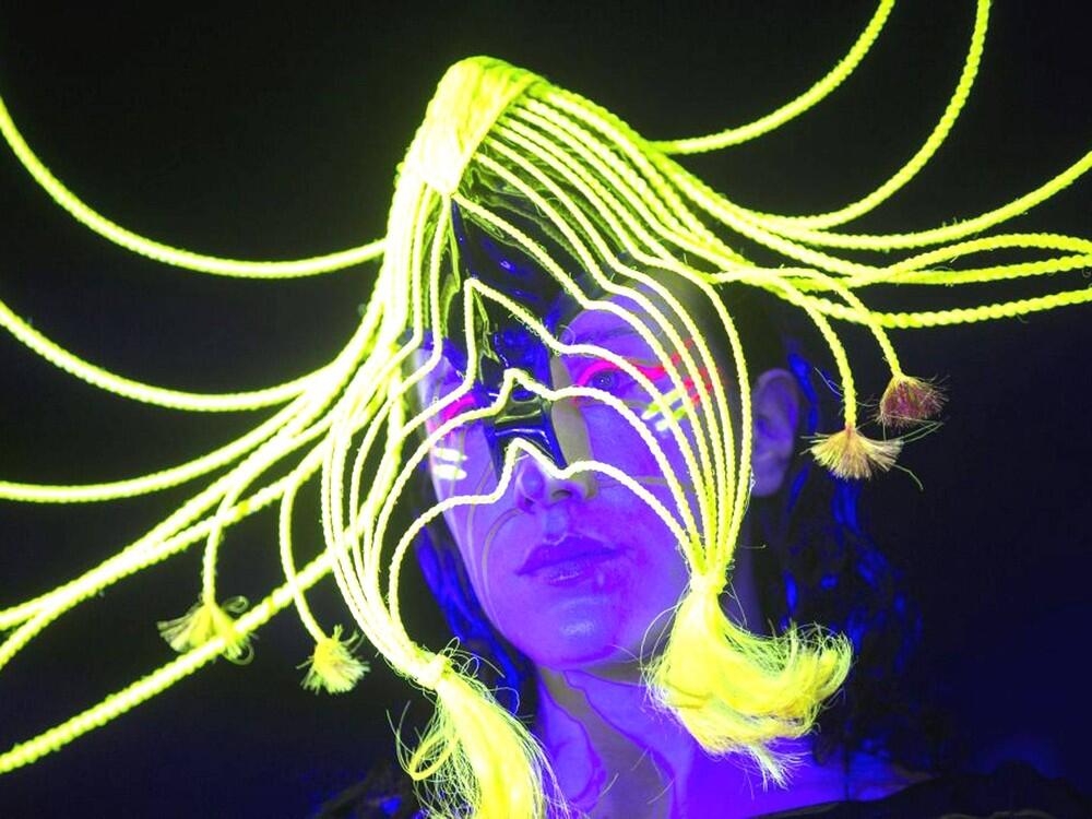 Ini baru Fashion, lain dari yang lain ! ( Nyeni banget gan )