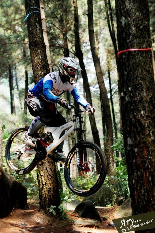 SebeX - Sentul Bicycle Extreme Park - Surganya Downhillers