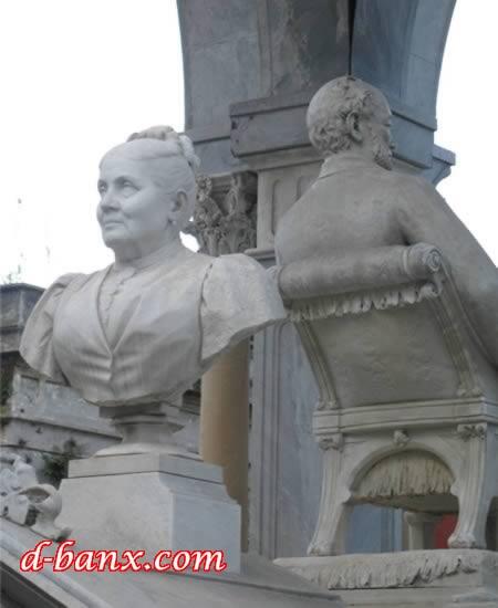 Makam dan Nisan Unik di Dunia 