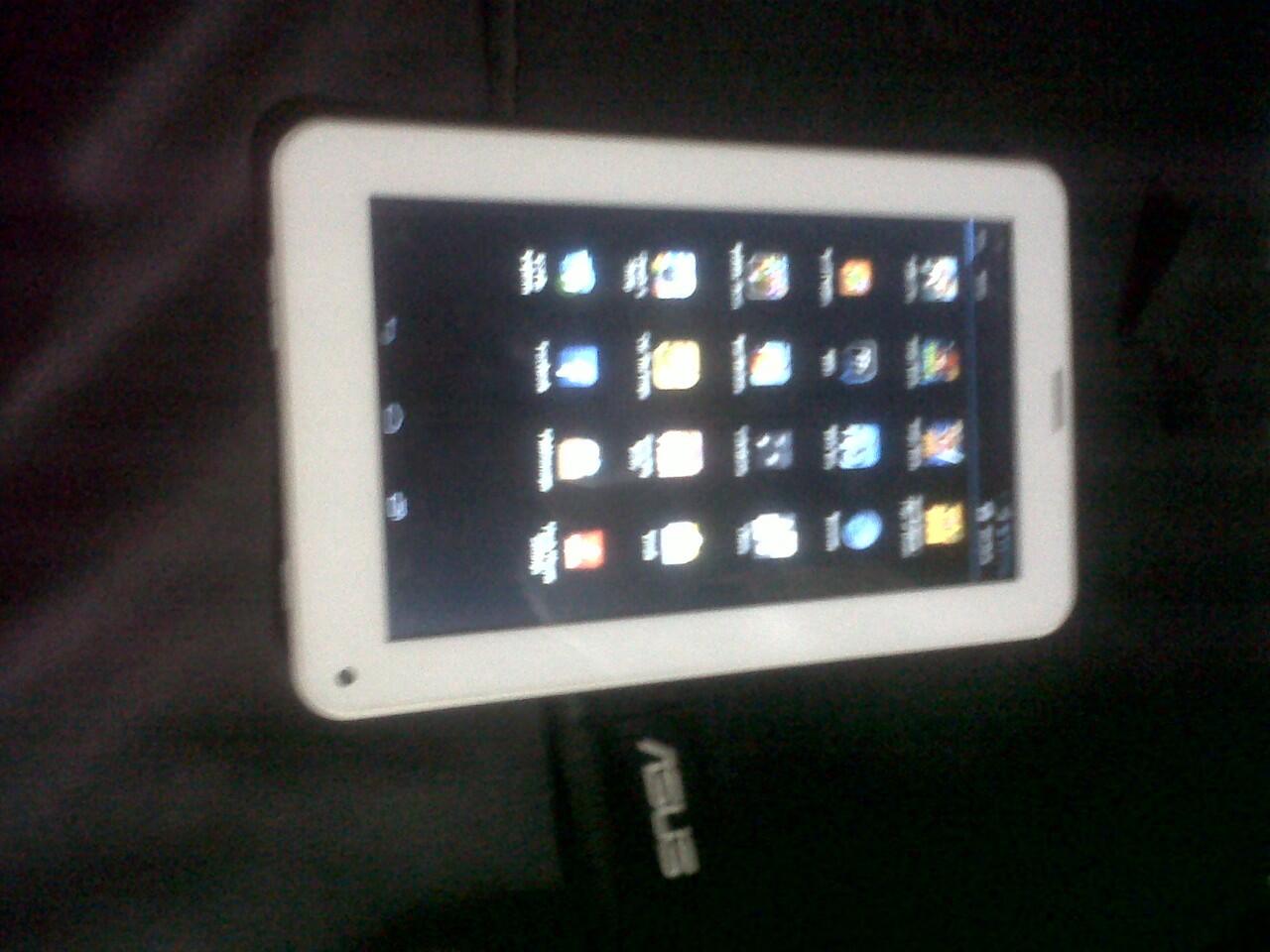Tablet TREQ Basic Call 7D , seminggu di pakai layar rusak