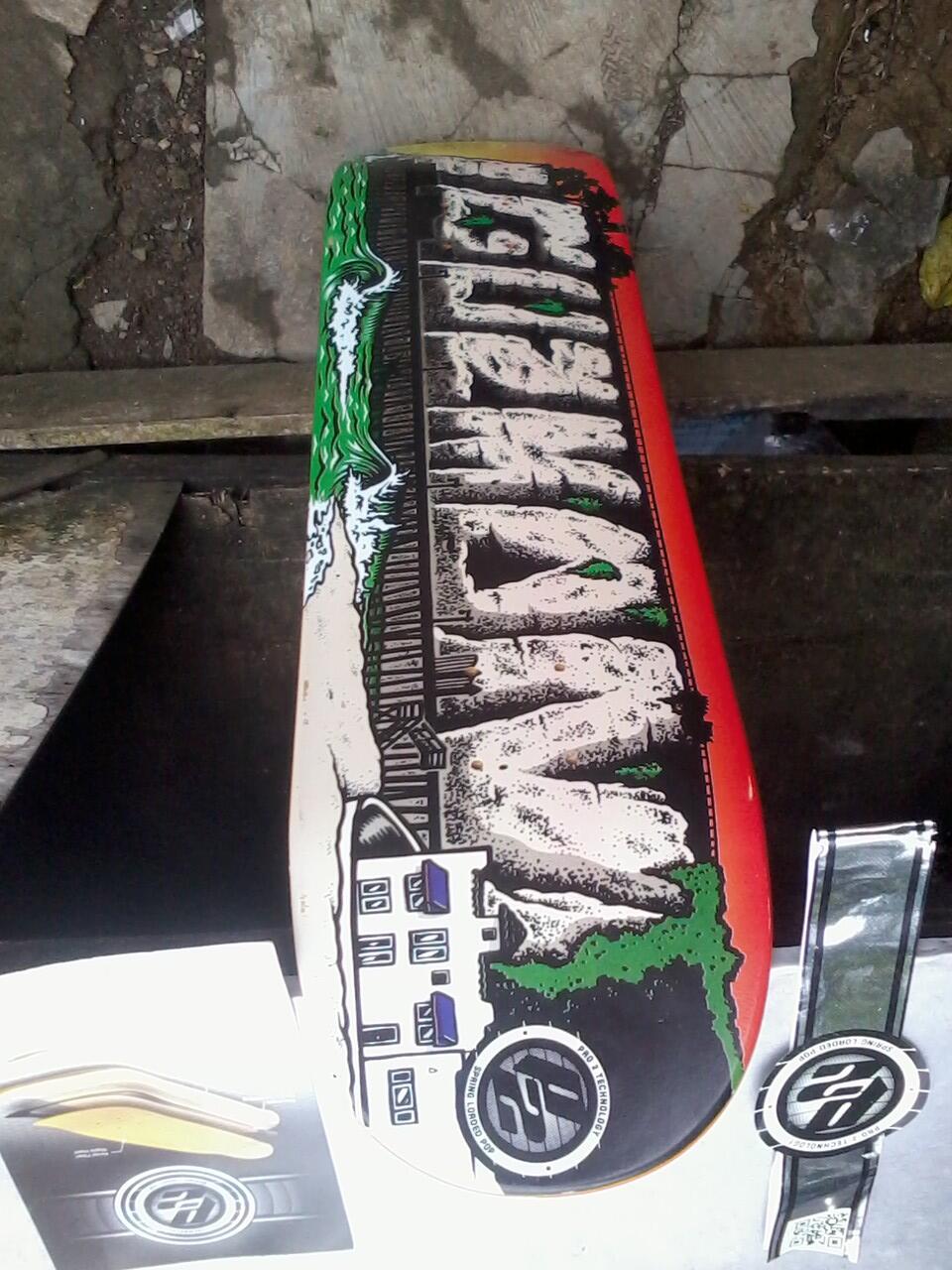 deck skateboard santa cruz pro model gusman