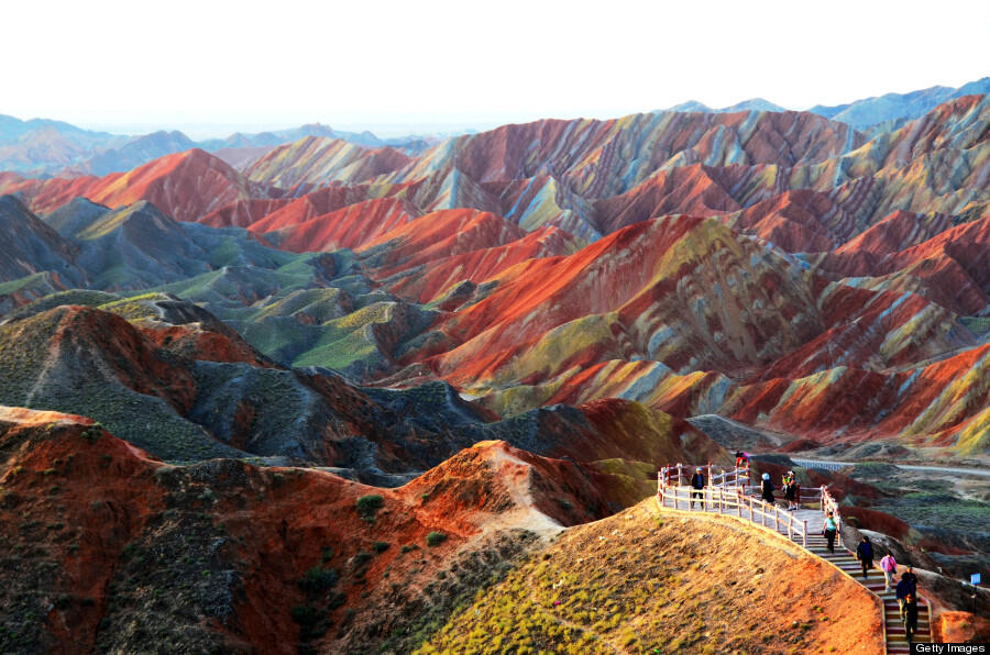 Tempat yang penuh warna ! Suatu keajaiban dari Alam .. ( Keren2 gan )