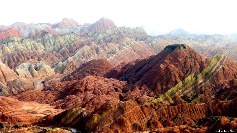 Tempat yang penuh warna ! Suatu keajaiban dari Alam .. ( Keren2 gan )